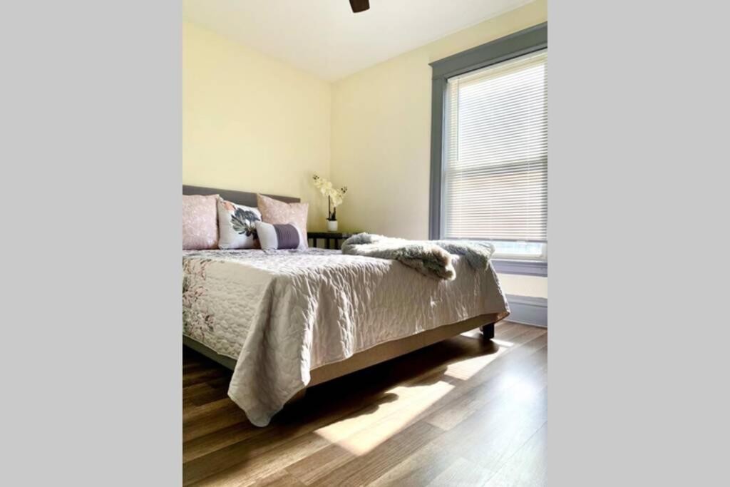 Villa 5Br Niagara Getaway Prime Location-Sleeps 10 Niagara Falls Esterno foto