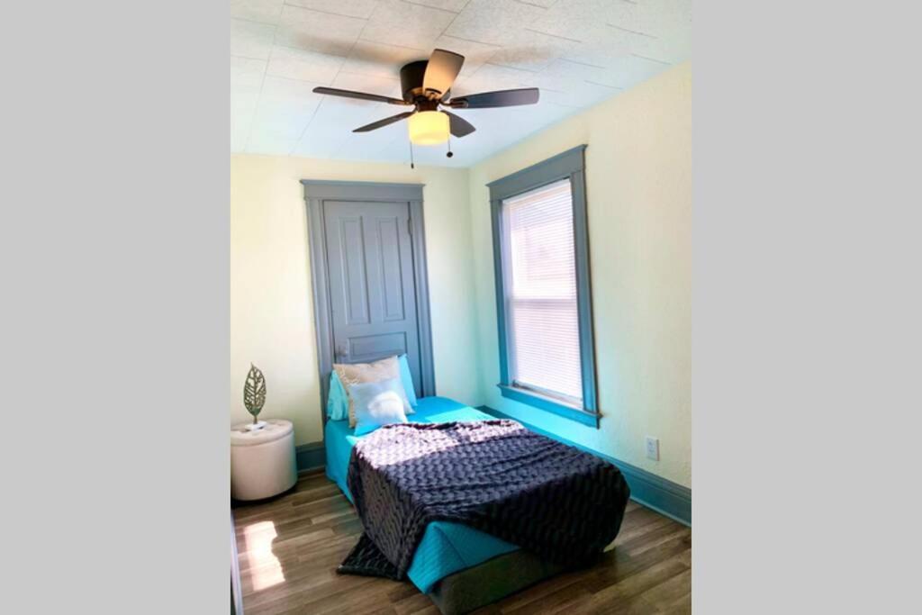 Villa 5Br Niagara Getaway Prime Location-Sleeps 10 Niagara Falls Esterno foto