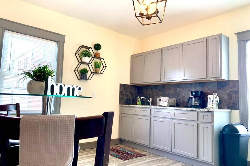 Villa 5Br Niagara Getaway Prime Location-Sleeps 10 Niagara Falls Esterno foto