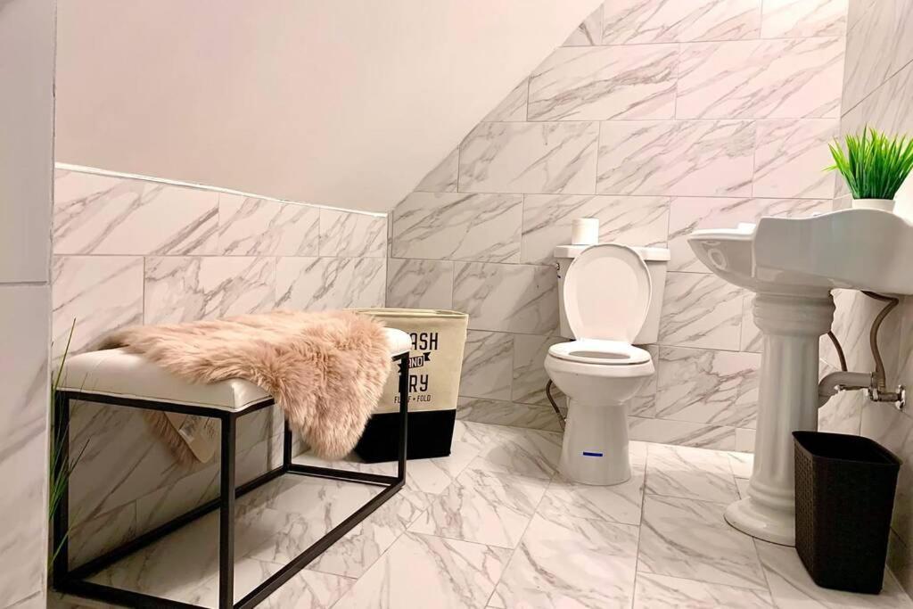 Villa 5Br Niagara Getaway Prime Location-Sleeps 10 Niagara Falls Esterno foto