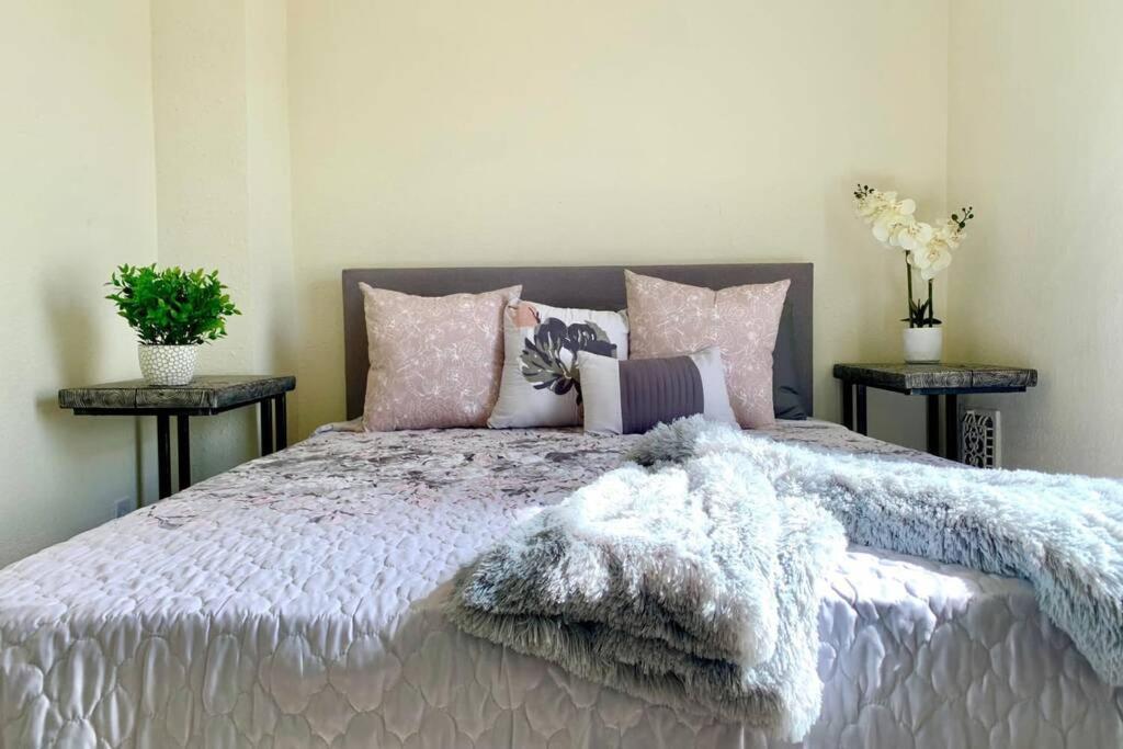 Villa 5Br Niagara Getaway Prime Location-Sleeps 10 Niagara Falls Esterno foto